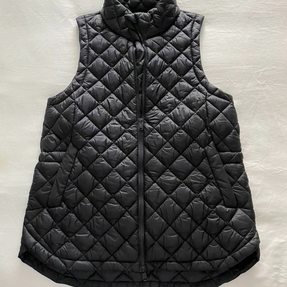 Athleta Women's Whisper Featherless Luxe Vest